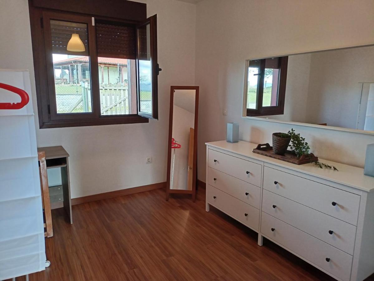 La Casa De Nuria Guest House Onís Екстериор снимка