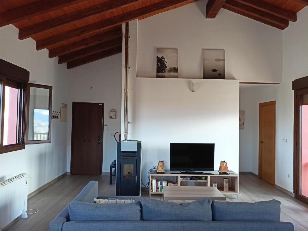 La Casa De Nuria Guest House Onís Екстериор снимка