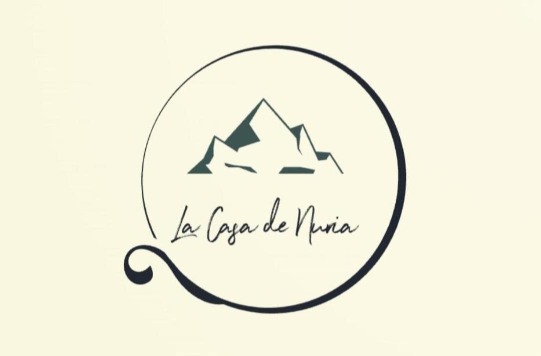 La Casa De Nuria Guest House Onís Екстериор снимка