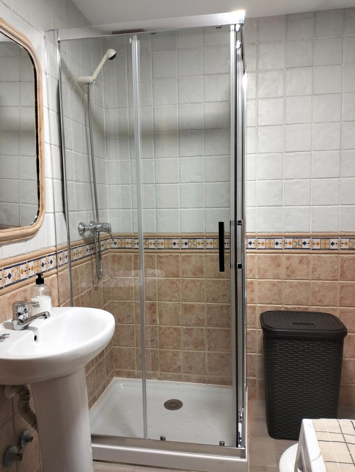 La Casa De Nuria Guest House Onís Екстериор снимка