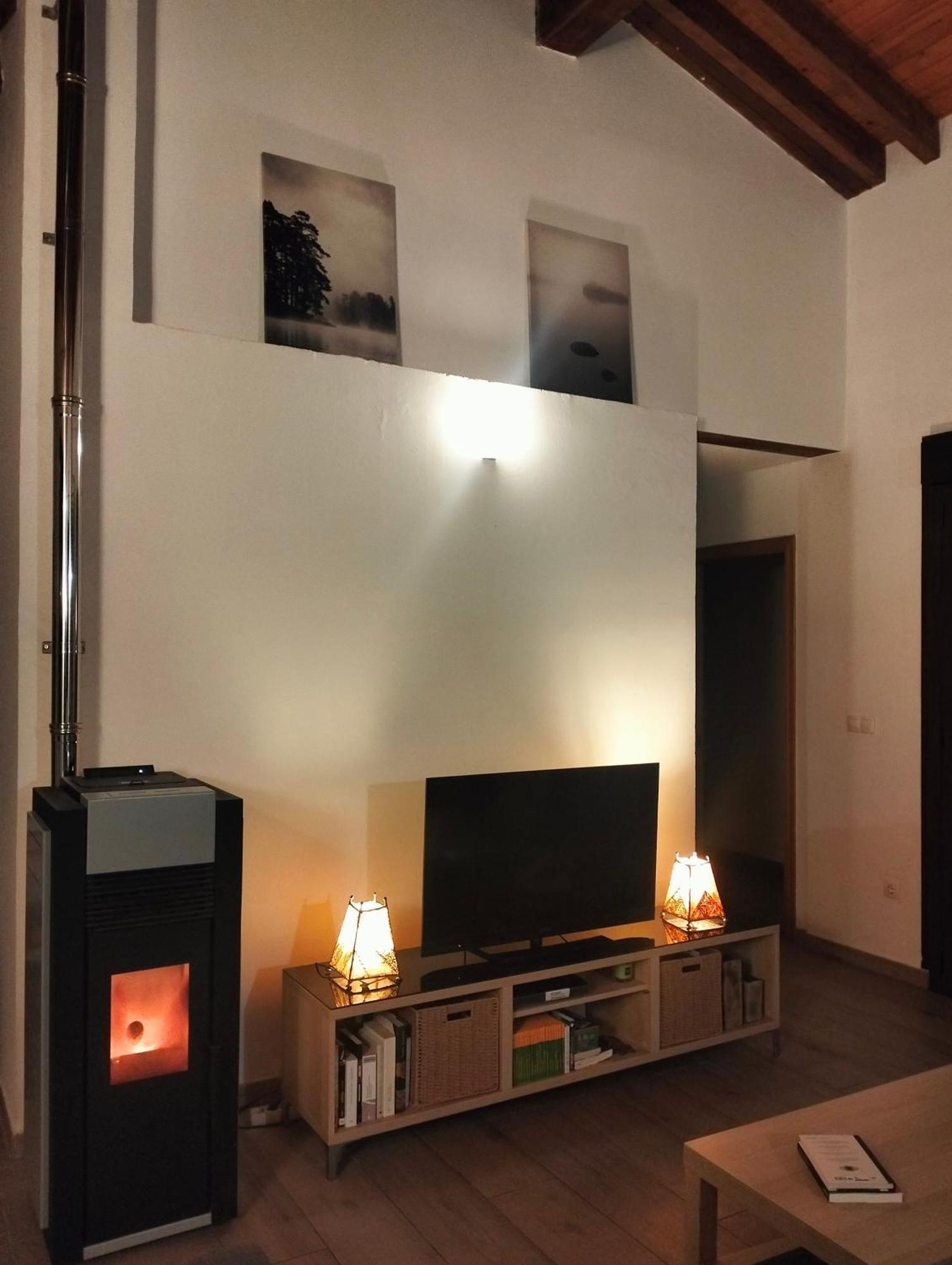 La Casa De Nuria Guest House Onís Екстериор снимка
