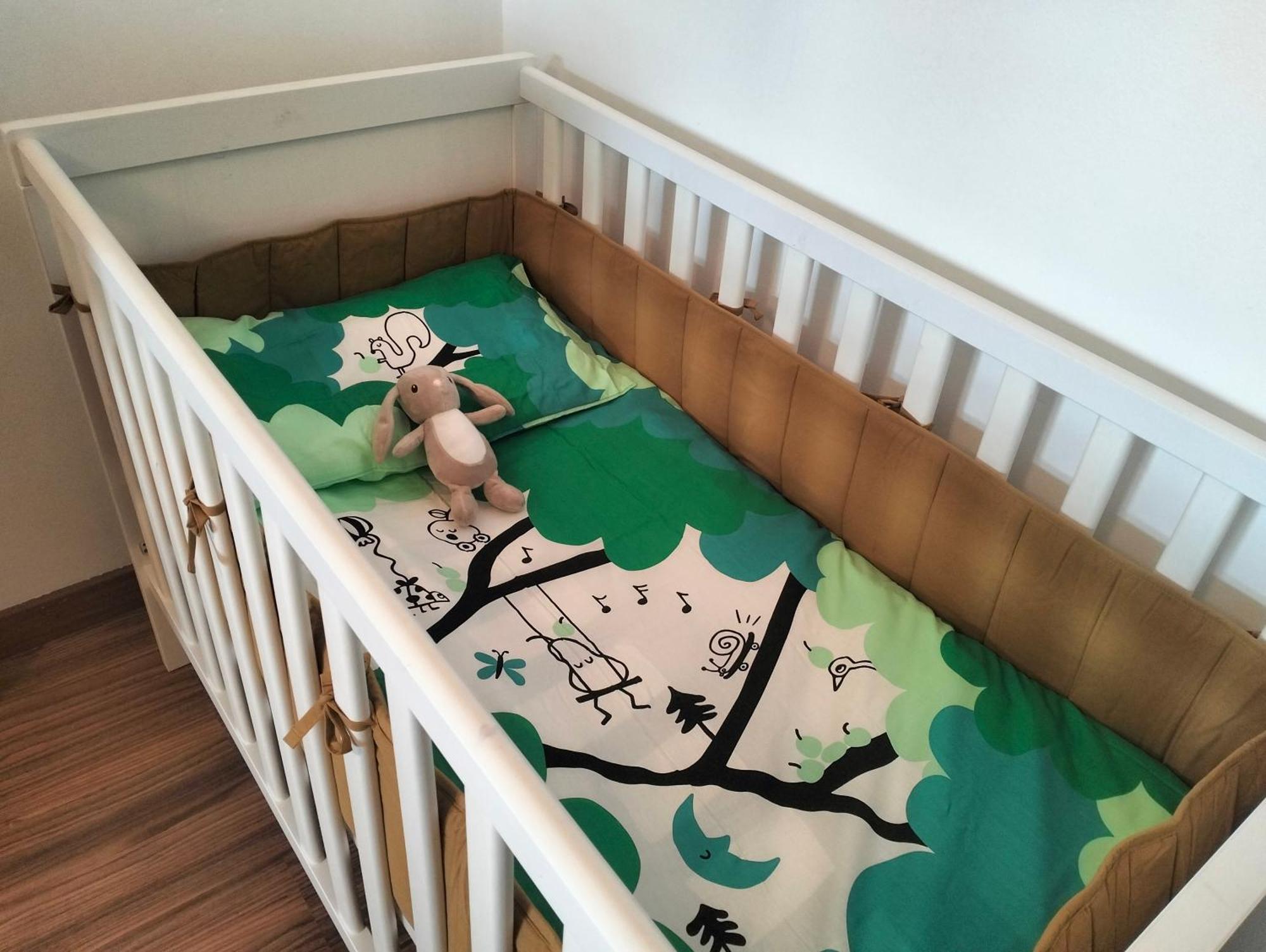 La Casa De Nuria Guest House Onís Екстериор снимка